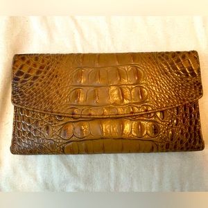 Brahmin wallet